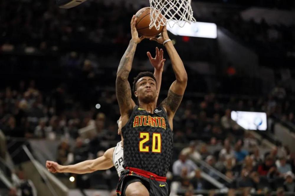  特雷杨三分雨浇灭热火，老鹰客场爆冷门终结对手连胜